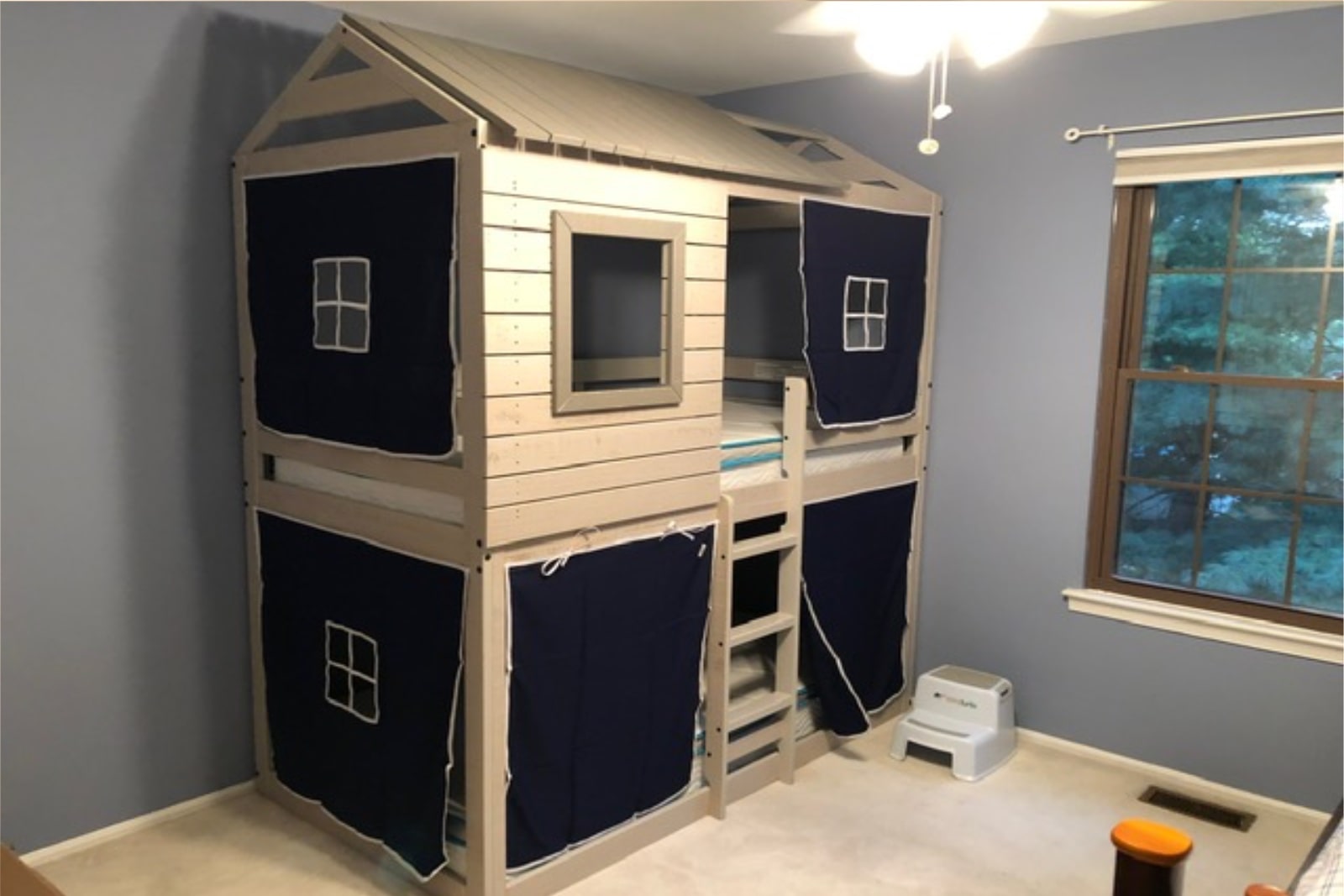 placeholder image-sq